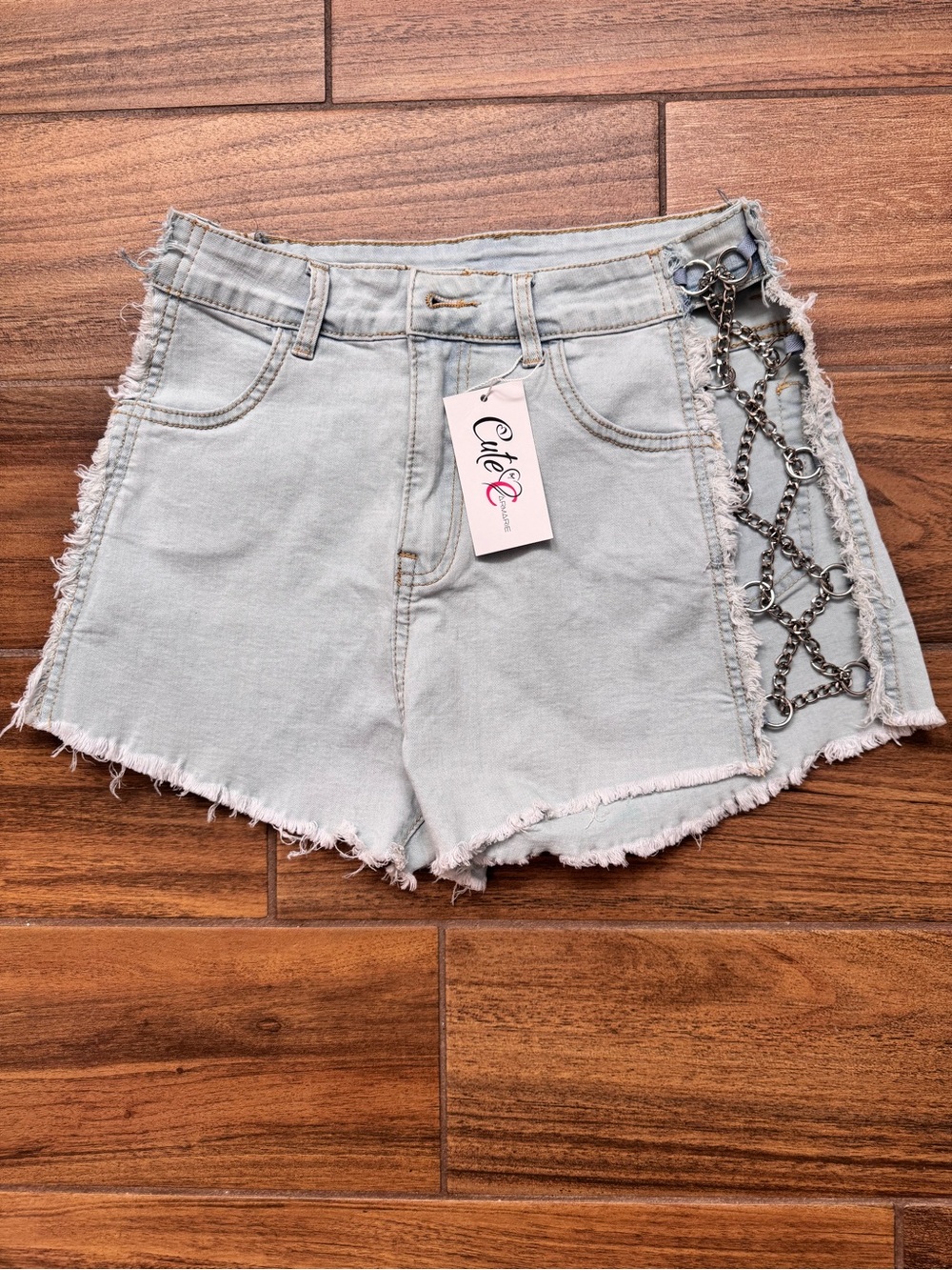 Hera Collection Light Wash Denim Shorts with Chain Lattice